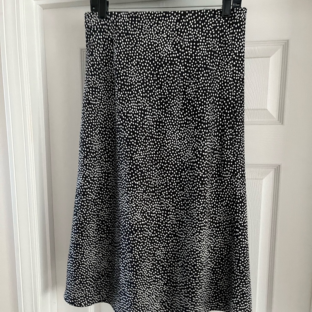 Loft, satin, midi pull on skirt